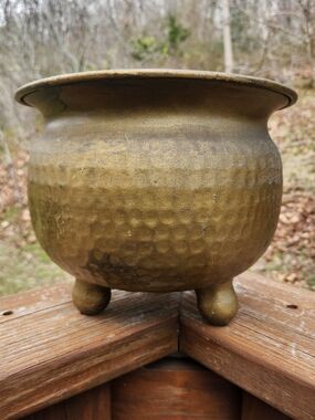 Hammered Copper Three Footed Cauldron Style Planter 7.5"